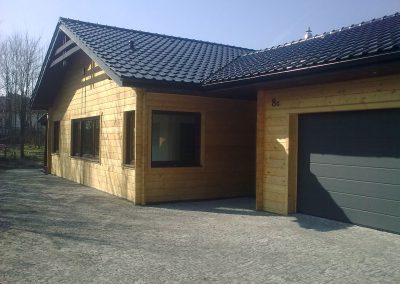 Dom z drewna w okolicach Lubina